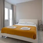 Guesthost - Lovely X4 In Apartament Rimini