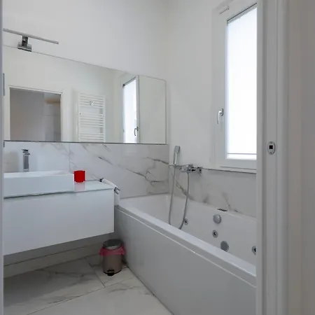 Guesthost - Lovely X4 In Rimini