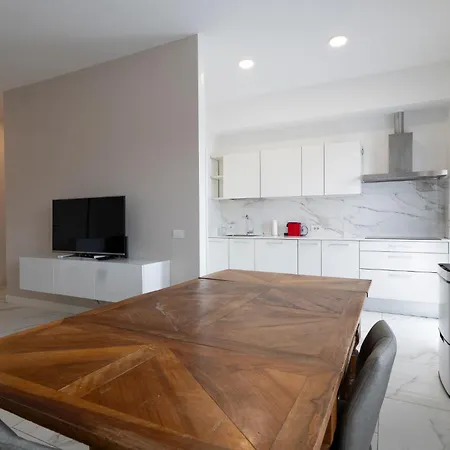 Apartamento Guesthost - Lovely X4 In Rímini